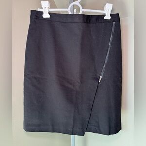 Rafaella Classic Black skirt with asymmetrical zipper‎ detail size 4